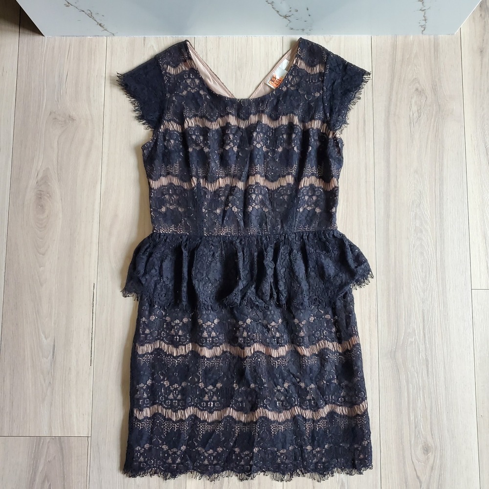 Anthropologie Maeve Dress Womens L Black Lace Elsa Peplum Waist Cocktail Sheath